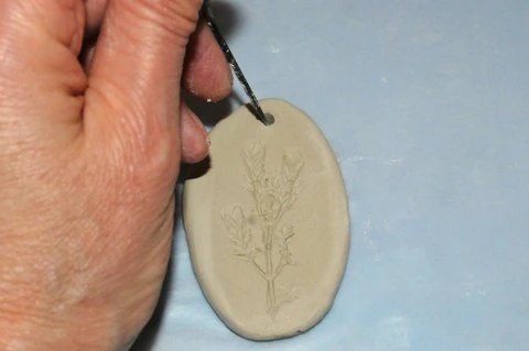 how to make an air dry clay pendant